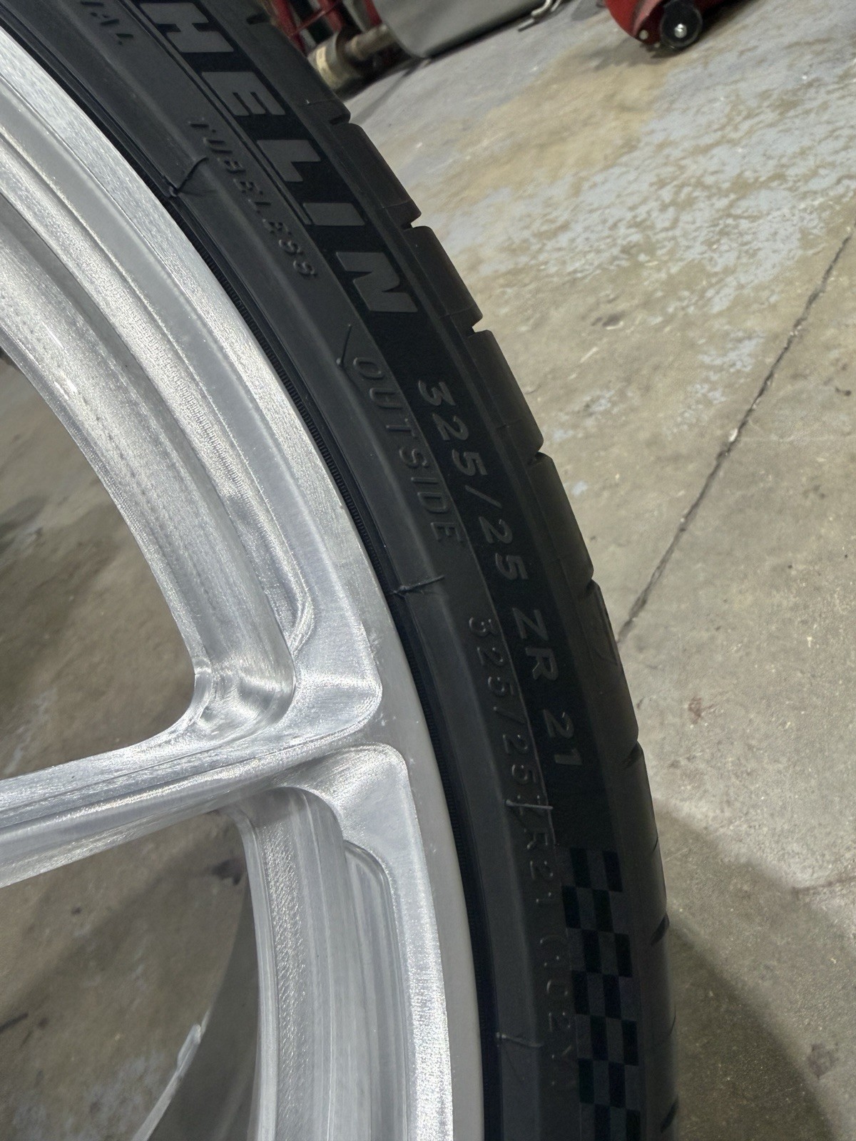 HRE P104SC for Ferrari SF90 20/21 Michelin Tires
