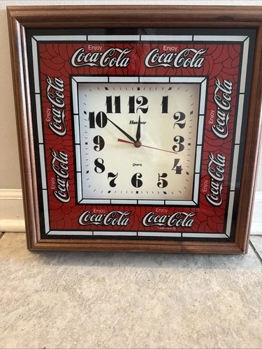 Coca Cola Hanover Electric Clock Vintage Works Great, Glass And Wood, Enjoy