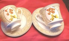 Vintage Queen's The Auricula Collection Red Flowers Fine Bone 2 spodki do filiżanek