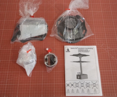 Quarto QFIX-0100B Universal projektor mount 