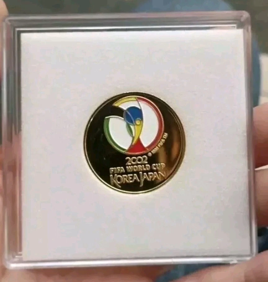 Vintage coin Gold, Korean-Japanese Football World Cup, year 2002 - Image 3 of 4