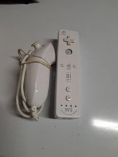 Nintendo Wii RVL-036 Motion Plus White Remote Controller with Nunchuck Tested
