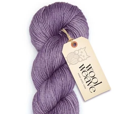 Superwash Merino Wool Yarn DK 100g 240yd Hand-Dyed Light Purple Soft for Knittin