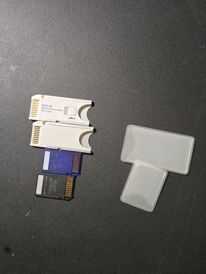 2 Sony Magic Gate Memory Stick Duo's 1 GB & 32MB & 2 Memory Stick Duo Adapter's - Image 2 of 2