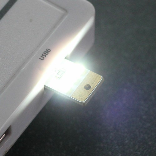 2Pack Super Mini 3-LED USB Tiny Night Light PC Laptop Pocket Lamp Color Random - Afbeelding 7 van 11