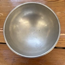 Vintage Colonial Williamsburg Restoration Stieff Pewter Footed Bowl CW10-24