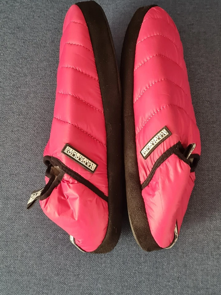 NapapijriSchuhein Gr 41. Hausschuhe Schuhe Winterschuhe. Farbe Rose mit schwarz. - Bild 2 von 4
