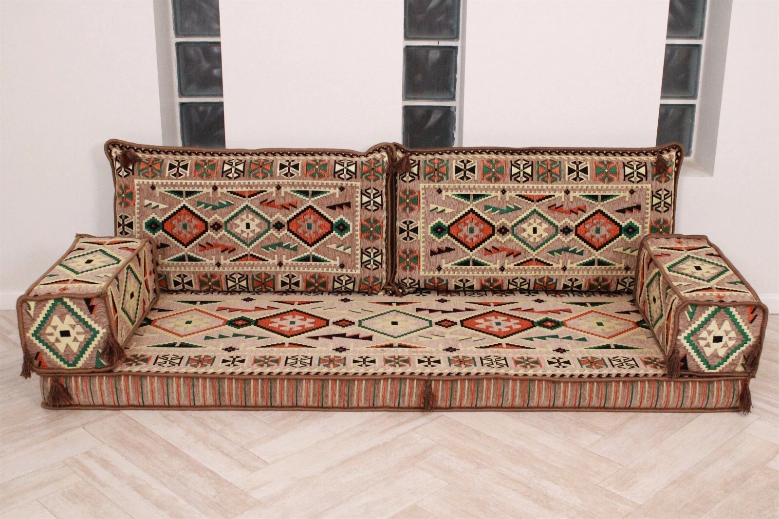 Arabic Majlis Sofa, Arabic Floor Seating, Arabic Living Room Furniture, Jalsa