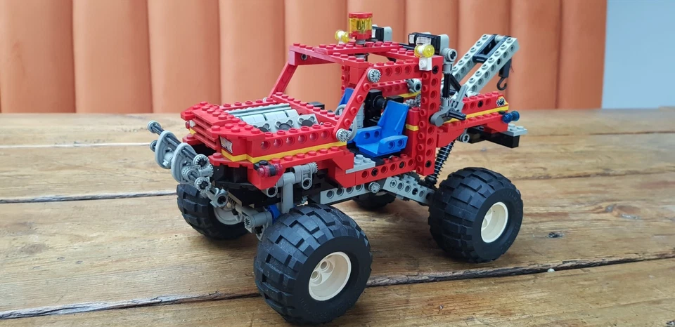 LEGO Technic 8858 Rebel Wrecker, photo 1 of 5