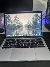 Apple MacBook Pro 13 Inch 2018 With Touchbar/2.3 GHz/I5/8GB Ram/250 GB Storage