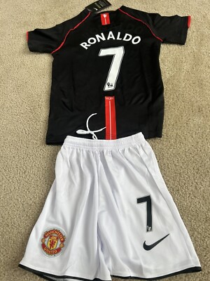 Manchester United RONALDO 7 ユニフォームセット s-l400.jpg