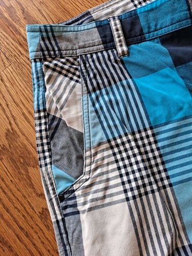 Lululemon Hiking Golf Casual Outdoor Travel Shorts Men's Size 36 - Picture 5 of 8