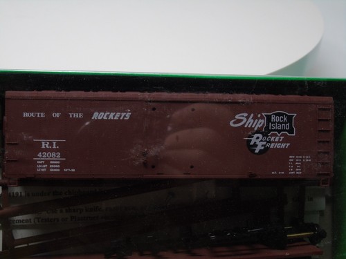 English Bowser 3-1008 40' Boxcar RI Rock Island Rocket Freight #42083 Kit HO | Zustand: New