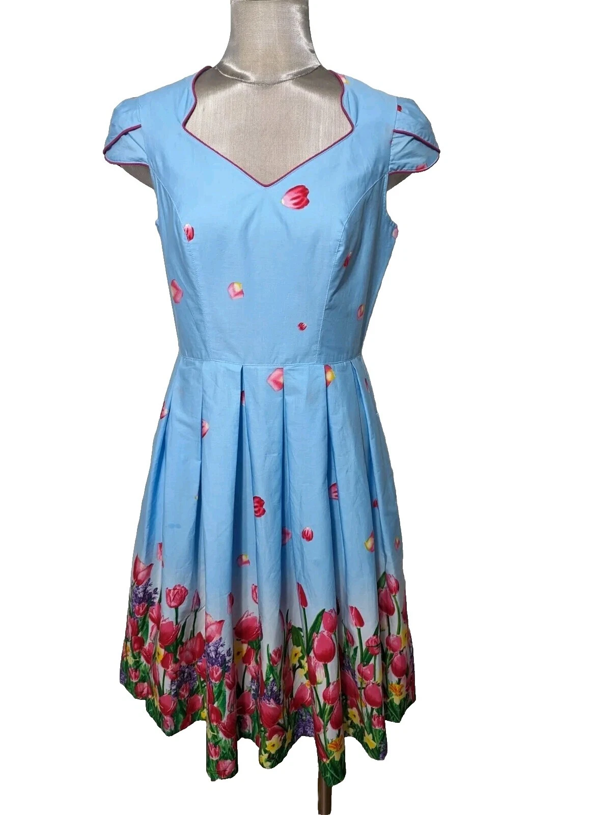 Vestidos florales Hell Bunny algodón para mujeres