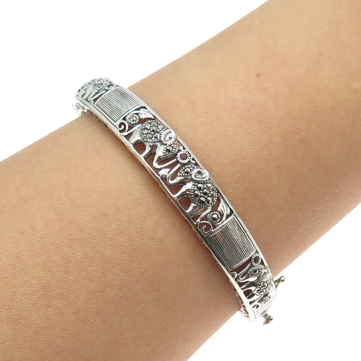 AURA by TJM 925 Sterling Silver Vintage Marcasite & Garnet Elephant Bracelet 7 AURA by TJM 925 Sterling Silver Vintage Marcasite & Garnet Elephant Bracelet 7