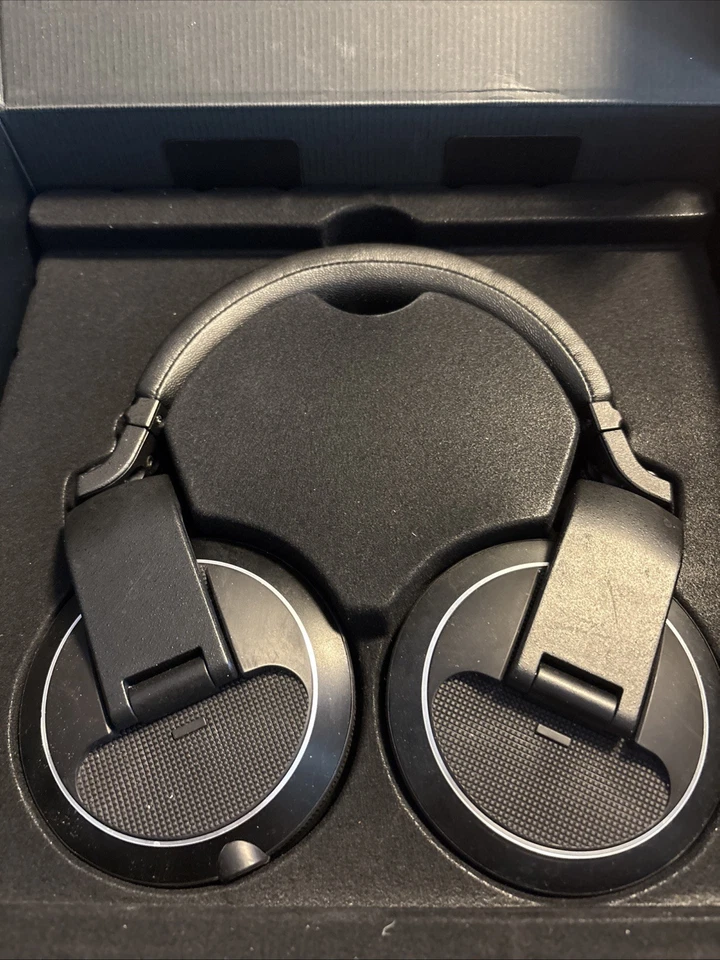 PIONEER DJ HDJ-X7 PROFESSIONAL DJ HEADPHONES SLIGHTLY USED MINT CONDITION BLACK - Image 2 of 4