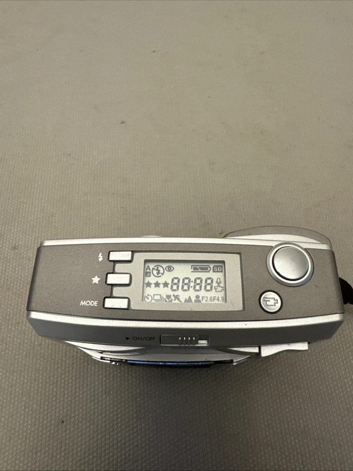 HP PhotoSmart 735 Digital Camera For Parts - Image 3 of 4