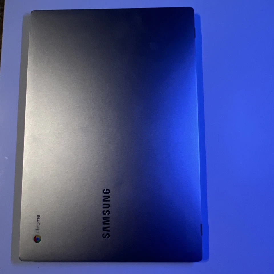 Samsung Chromebook 4+ – 15.6″ Full‑HD, 4 GB RAM, 64 GB eMMC – Modded Linux‑Only - Imagen 3 de 4