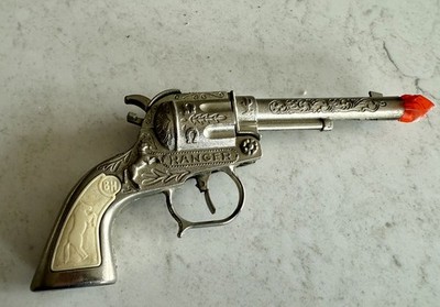 VTG BUZZ HENRY, GENE AUTRY CAP GUN IMBEDDED GRIPS WORKING Texas