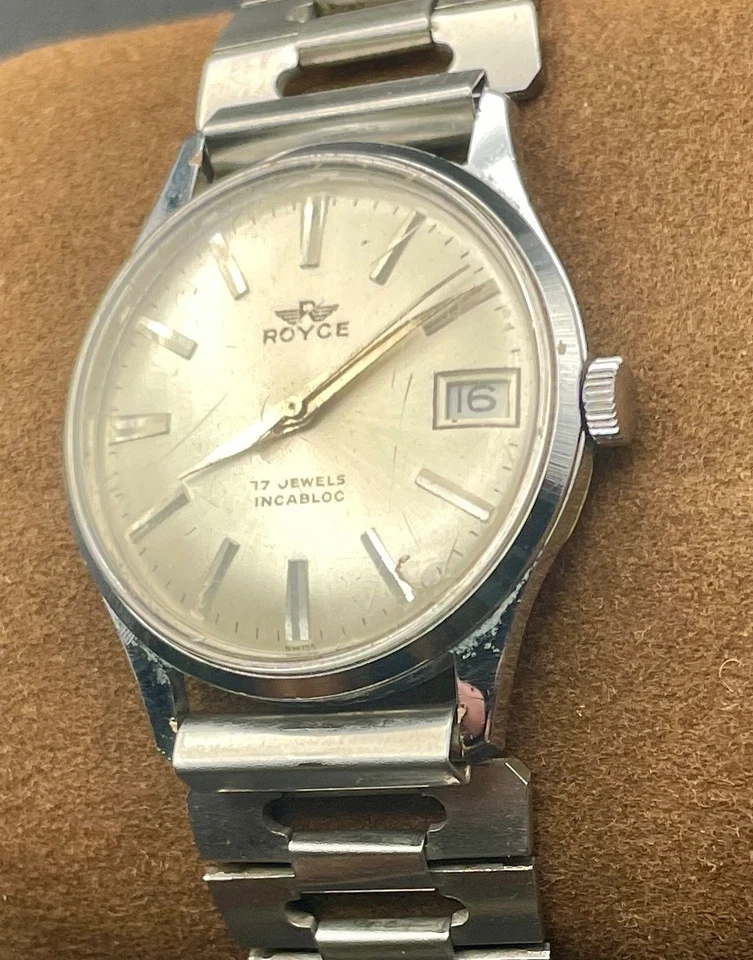 Vintage Royce  Swiss Made 17 Jewels Mechanical Wristwatch wind up Antimagnetic - image 2 of 4