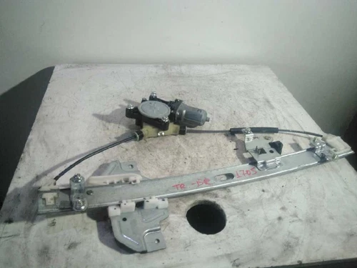 824604D020 Elevalunas Trasero Derecho para KIA CARNIVAL * 2007 240643 - Imagen 1 de 8