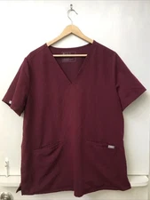 FIGS Casma Three-Pocket Scrub Top Womens Burgundy FW1100 Size XL