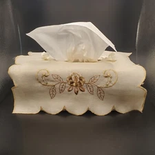 Vintage Embroidered Linen Cloth Floral Tissue Box Cover With Scalloped Edge 