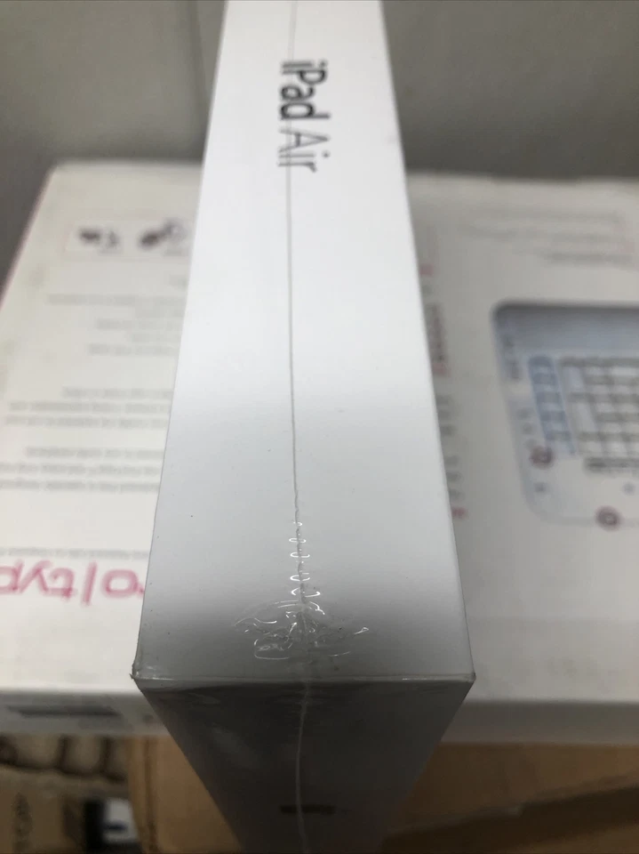 Apple iPad Air 2 16GB, Wi-Fi, 9.7in - Space Gray (CA) - Image 3 of 3