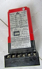 ✌ RED LION CONTROLS PRS1-1021 SPEED SWITCH 115VAC 12-PIN WITH BASE