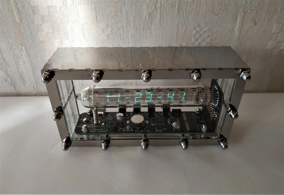 Nixie clock Ice tube IV-18 VFD holiday gifts vintage steampunk watch desk clock - Image 3 of 4