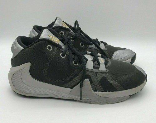 giannis antetokounmpo shoes grey