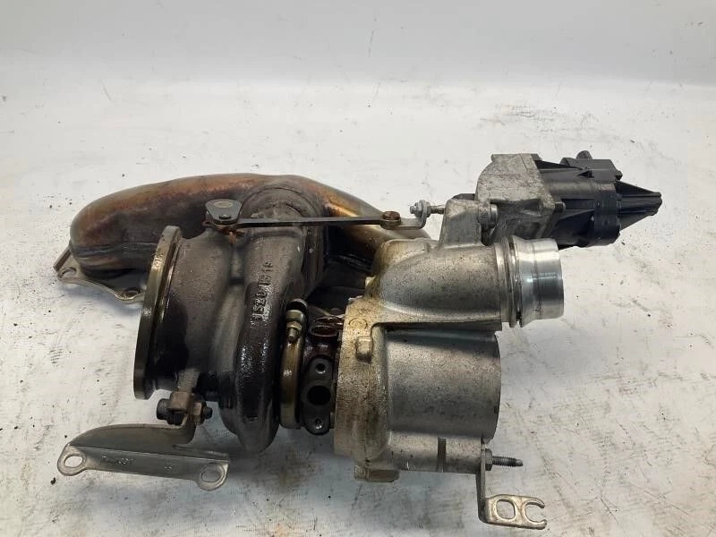 BMW 228i 2015 turbocompresor OEM Foto 3 de 4