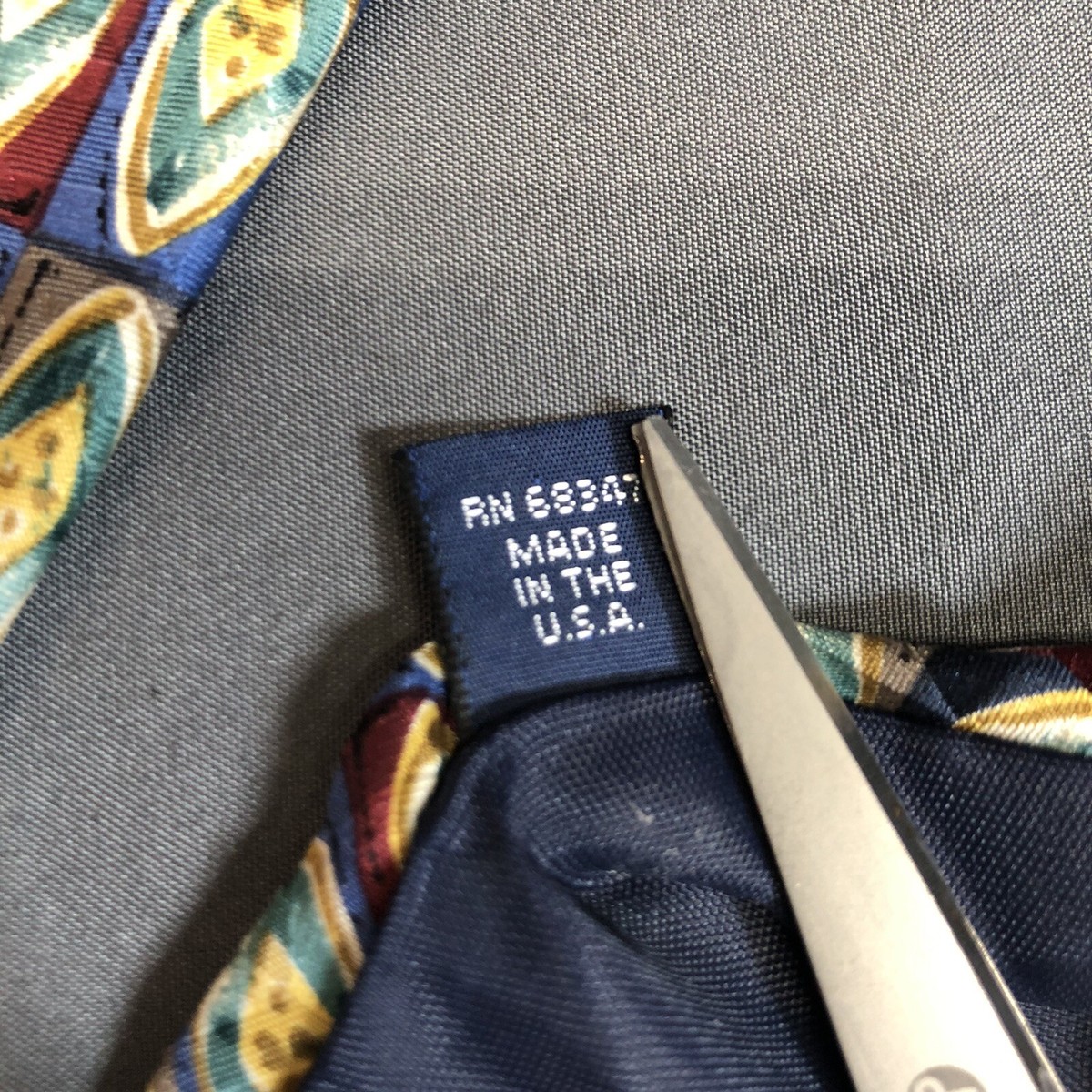 専用② Vintage Geometric Tie Vibrant Multicolor Eagle Menswear Silk USA