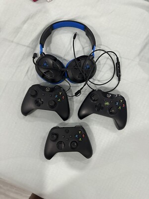 Sony PlayStation 4 Slim with Controllers/xbox One with Three
