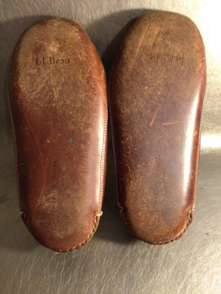 Zapatillas mocasín LL Bean de cuero marrón con doble suela forradas de piel de oveja para hombre talla 10 Foto 4 de 4