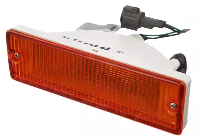 Conjunto de lámpara de señal original Nissan B6130-41G02 Foto 3 de 3