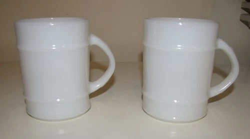 Vintage Fire King Milk Glass Coffee Mugs Anchor Hocking USA (Set Of 2)