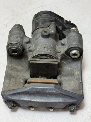 McLaren 570S 2016-2021 Rear Parking brake caliper Photo - $375