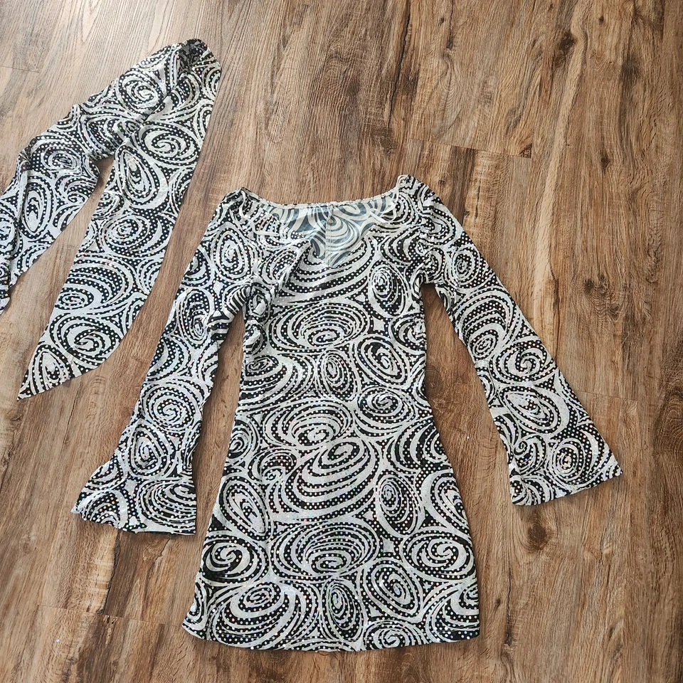 Disfraz de Halloween Discoteca Retro Mujer Seqeen Plateado Vestido y Botas Foto 4 de 4