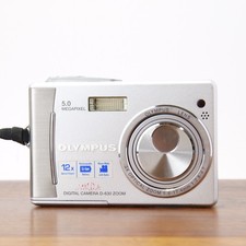 Olympus Camedia D-630 Zoom Digital Camera 5MP Tested No Battery