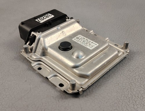 Mercedes c C-200 1.6 CDI BlueTEC C-200 ENGINE CONTROL MODULE ECM A0009002008 - Picture 6 of 12