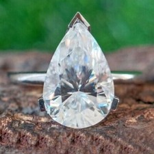 1.9CTW Pear Cut Moissanite Women's Wedding Engagement Ring 14K White Gold Plated