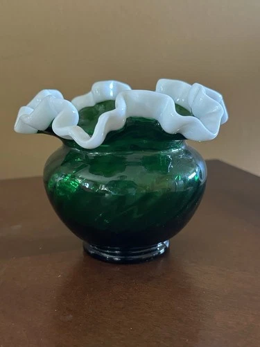 Fenton Emerald Green 4" Spiral Optic Snow Crest Rose Bowl Ruffled Rim