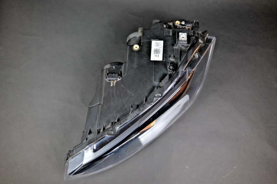 VW Polo (ab 2017) Scheinwerfer VL 90099316 2G1941005 Halogen - Bild 2 von 4