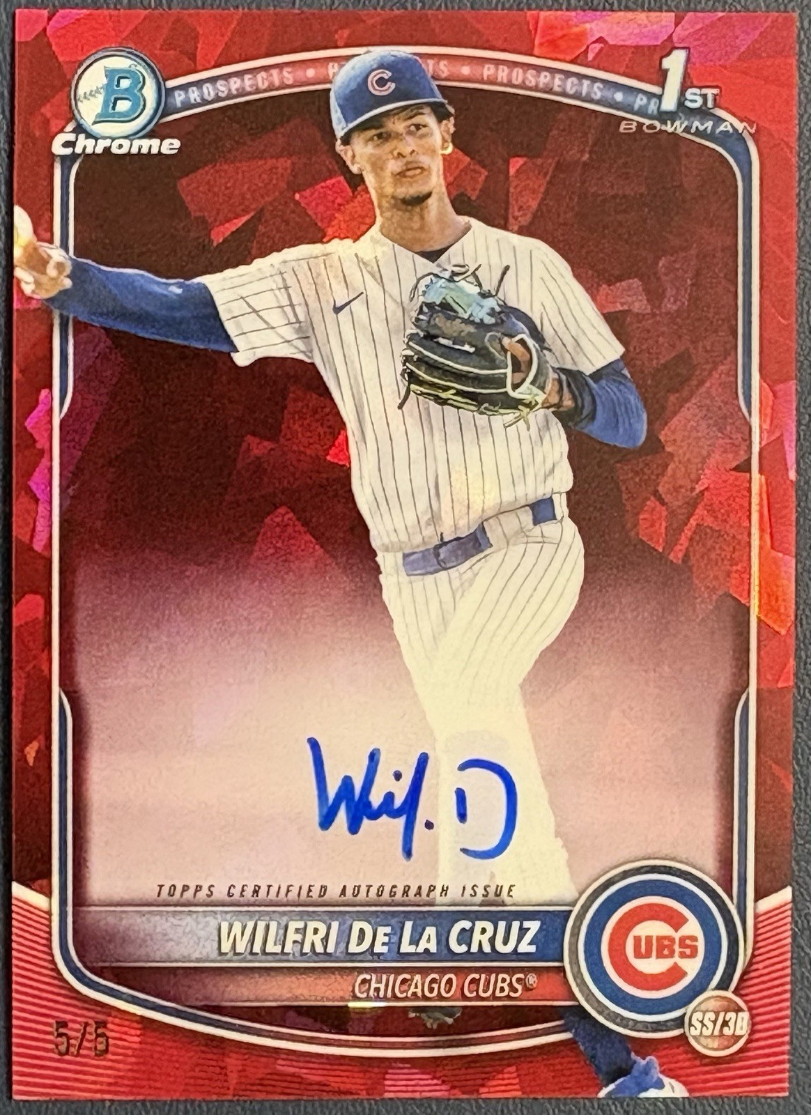 2025 Bowman Chrome Sapphire Wilfri De La Cruz Red Auto 5/5 Cubs Orioles