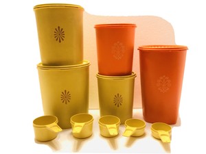 10pc-VTG-TUPPERWARE-Servalier-Yellow-amp-Orange-Canisters-w-Lids-5-Measuring-Cups