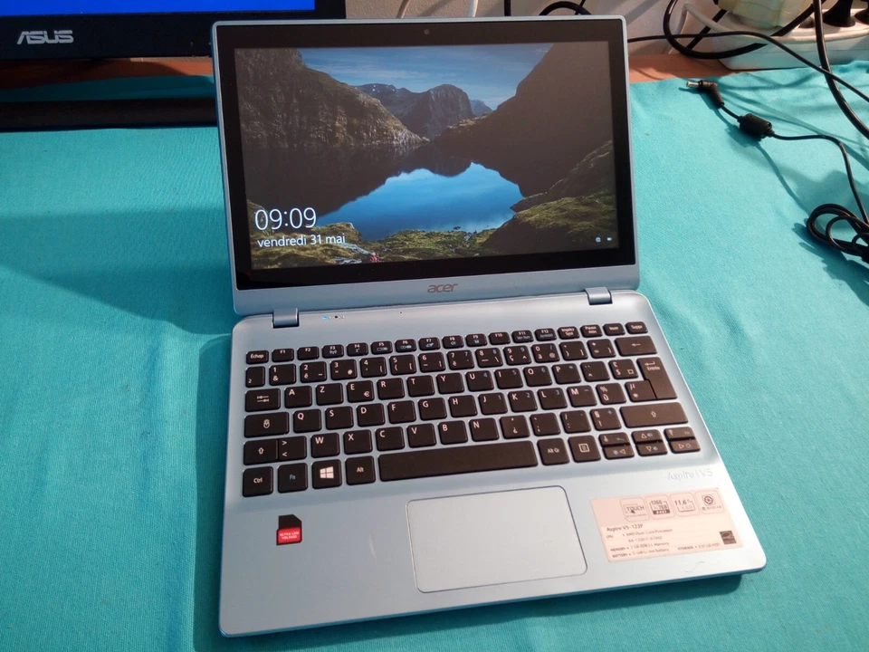 PC Acer Aspire- V5 de AMD-A4/ ssd de 256Go avec Windows 10/ & 11,6" - Photo 3/4