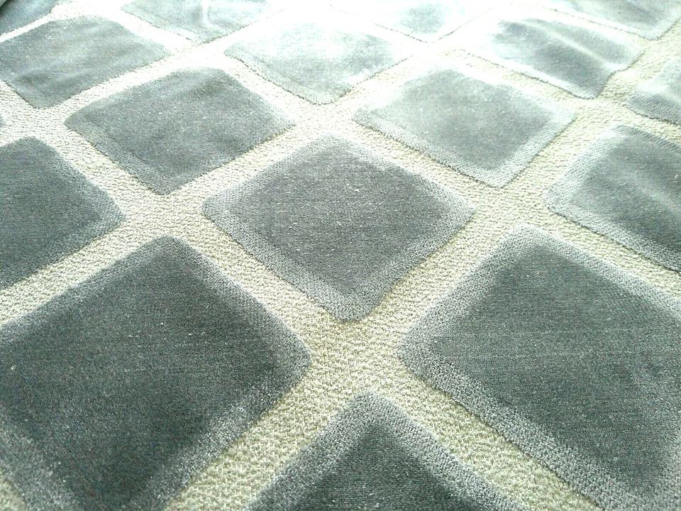 Plush Pale Gray Cut Velvet Cream Boucle Ground Soft Designer High-End 3 Yds HALO - Image 3 of 4