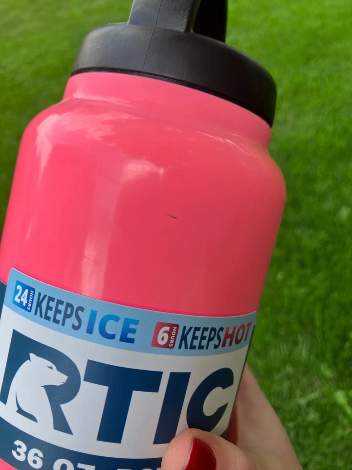 NUEVA BOTELLA DE AGUA RTIC 36 oz - rosa brillante - doble pared aislada al vacío Foto 3 de 3