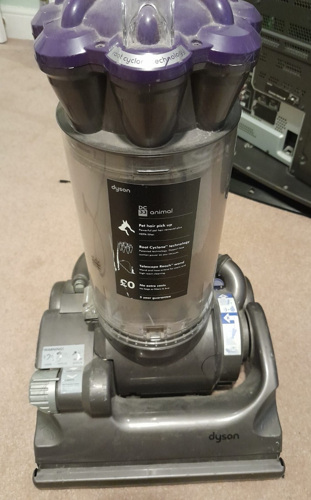 DYSON DC33 ANIMAL BAGLESS UPRIGHT VACUUM CLEANER eBay
